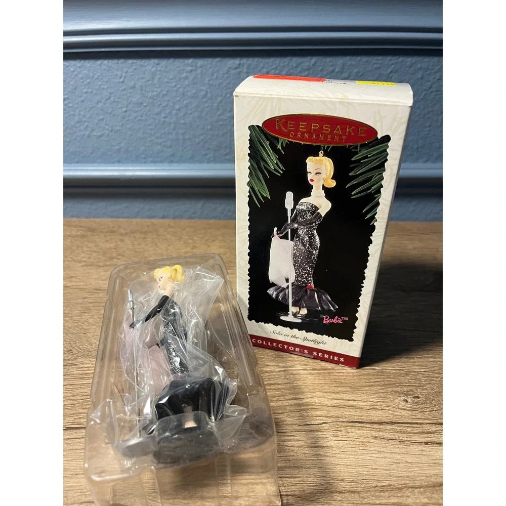 Hallmark Barbie Collector Series Keepsake Ornament Solo‎ in the Spotlight Barbie